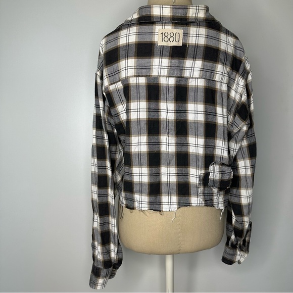 Riley 1880 Vintage Cropped Flannel CROPPED SELF PATCHED IN brown - Picture 5 of 16